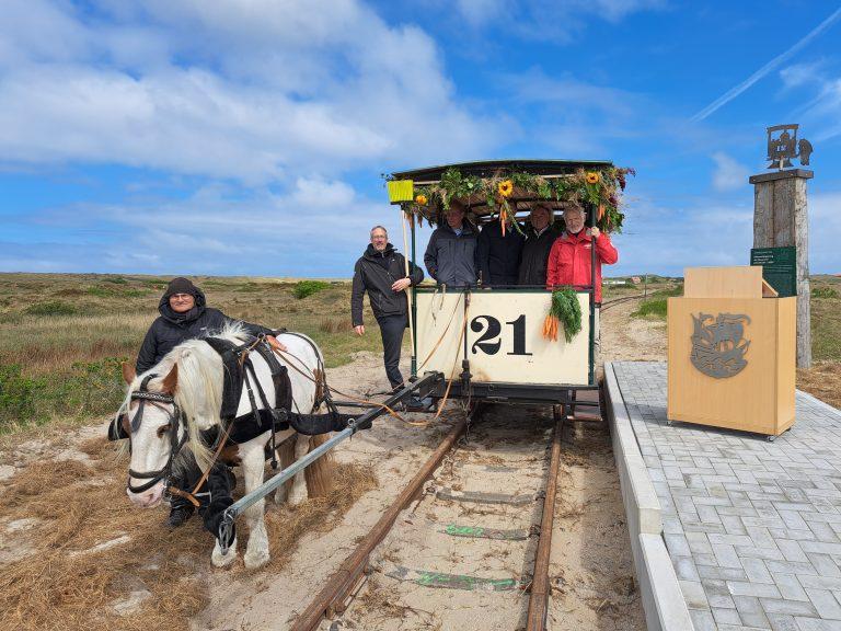 Spiekeroog: Pferdebahnstrecke zum Rettungsschuppen erweitert